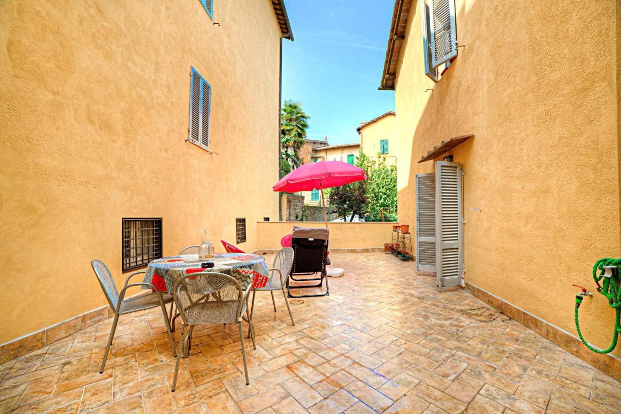 Alfio'S Apartment In Siena Zewnętrze zdjęcie